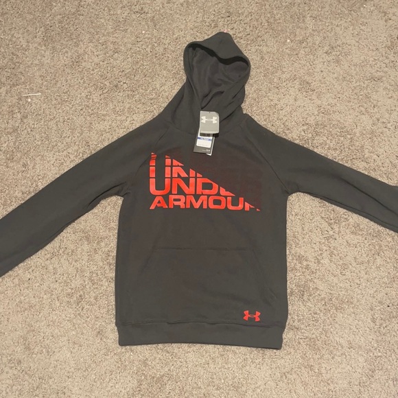 NWT Boy’s Youth Gray & Red Under Armour Hoodie - Picture 1 of 6